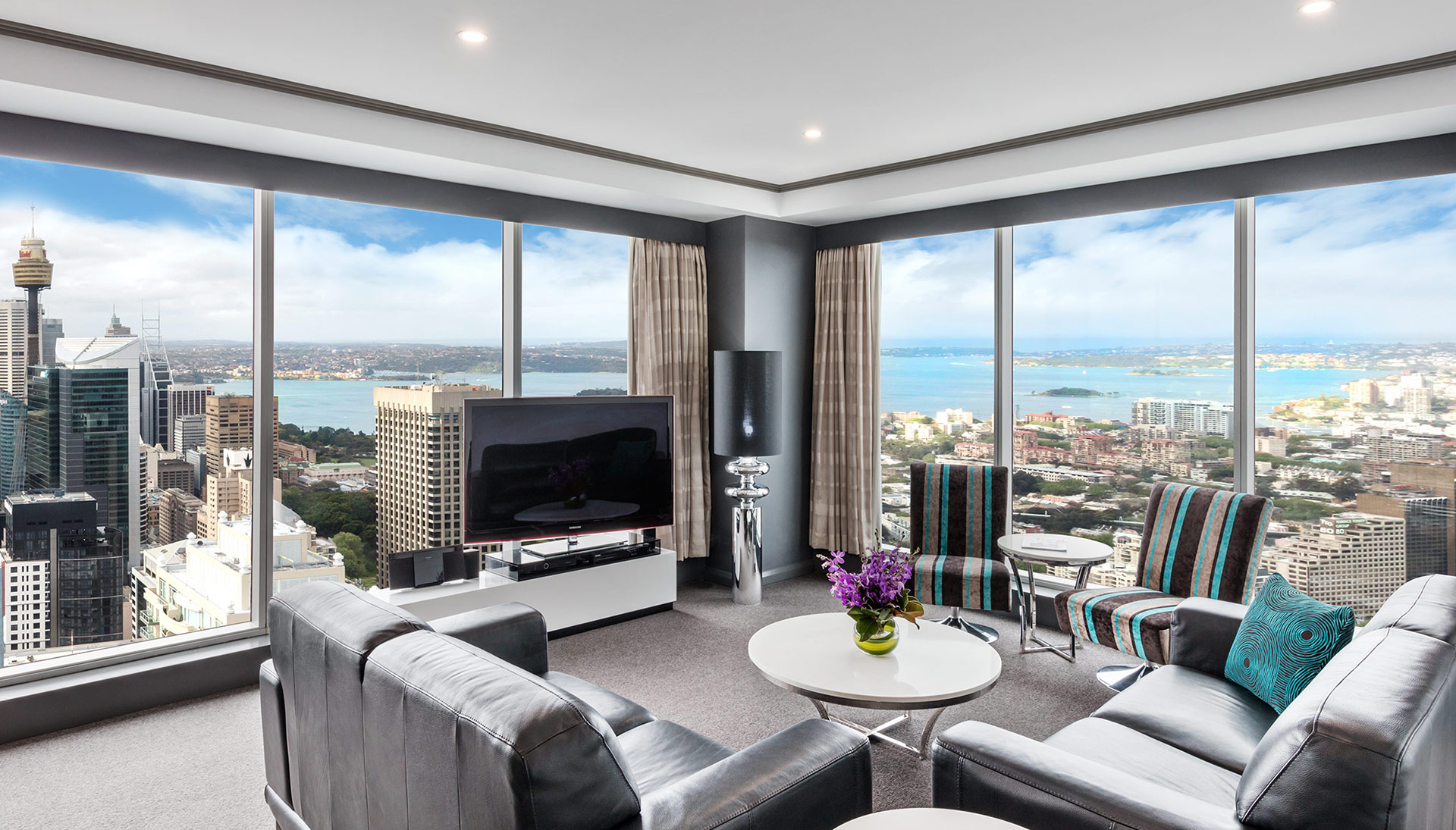 Meriton World Tower