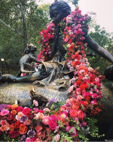 Alice inWonderland statue in Central Park